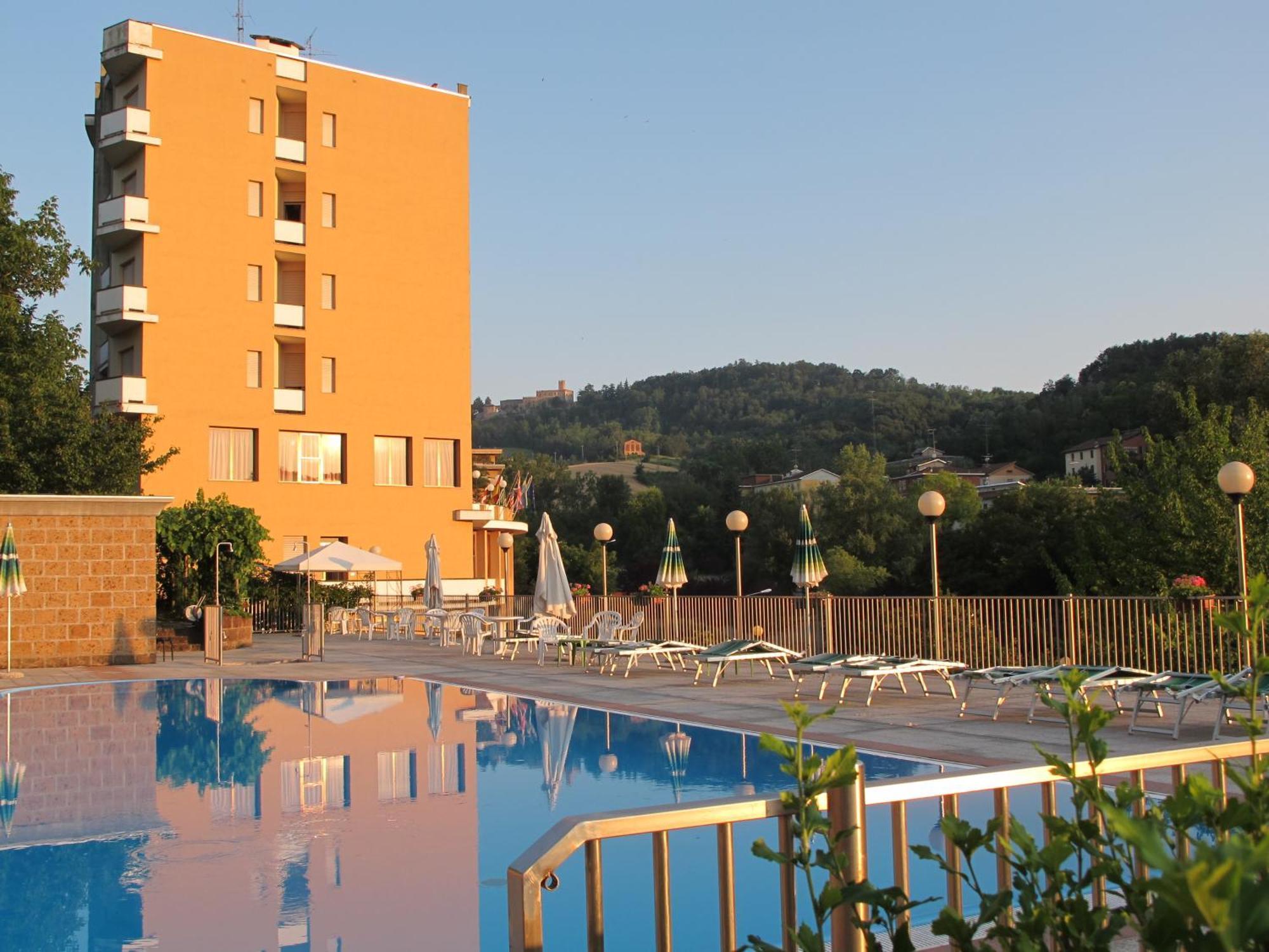 Hotel Ducale Tabiano Terme Buitenkant foto
