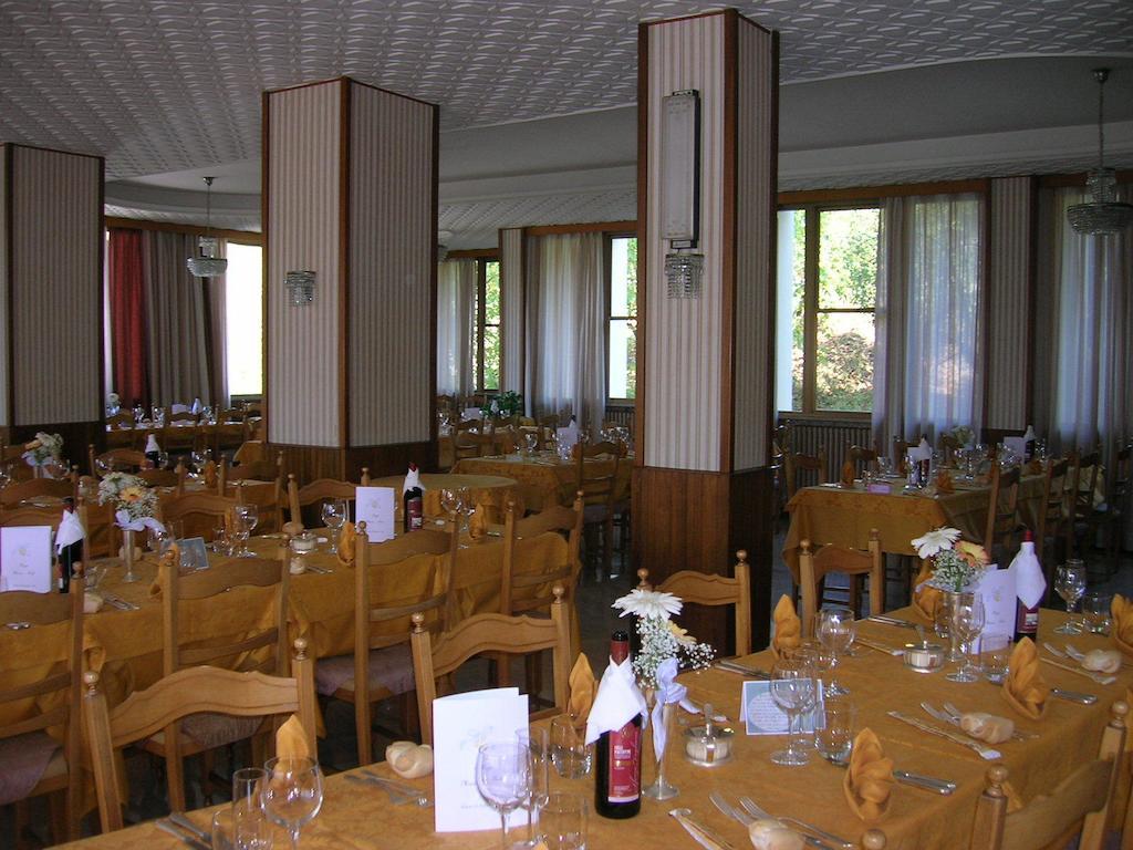 Hotel Ducale Tabiano Terme Buitenkant foto